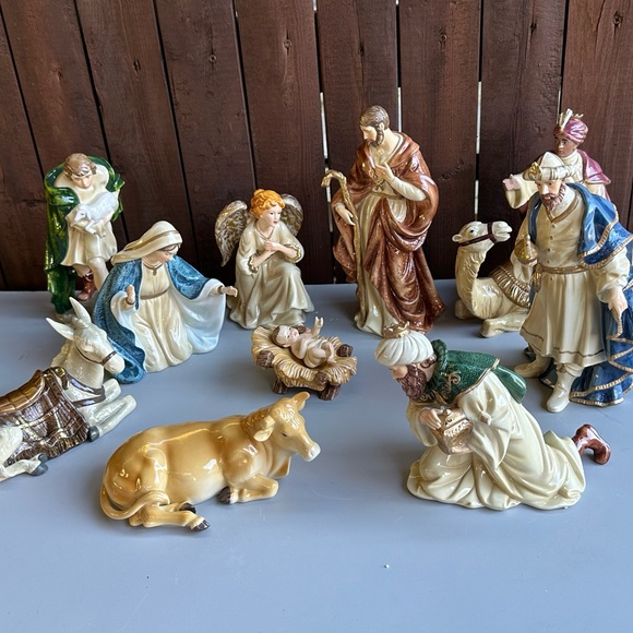 Home interiors and Gifts Retired Nativity set 10 pieces - Picture 13 of 16